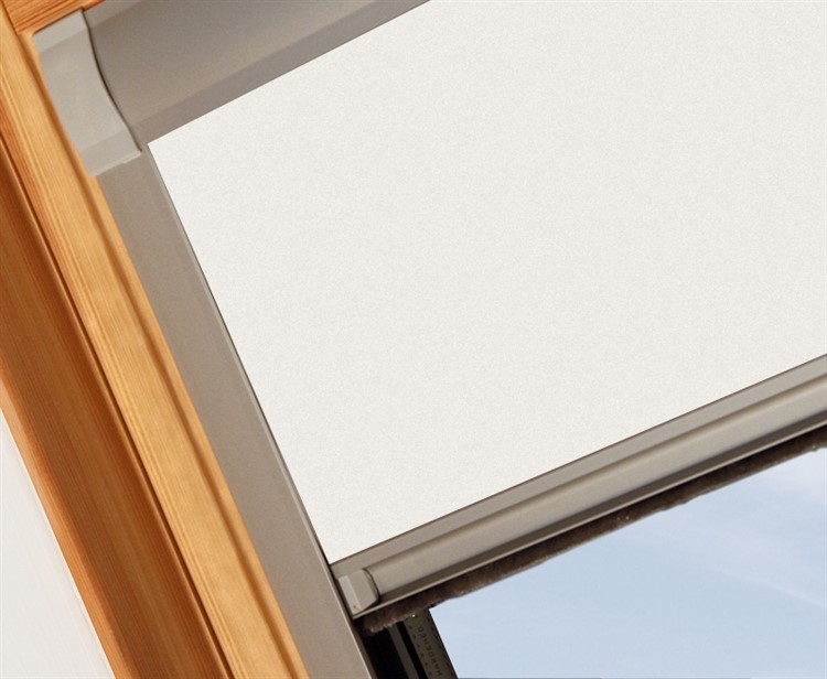 Splashaway Cream Blackout Skylight Blind To Fit Roto Windows