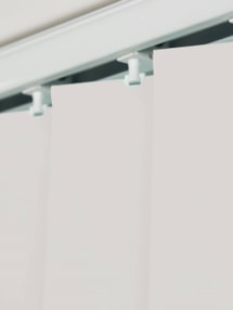 Crisp White 89mm Blackout Vertical Blind Crisp White 89mm Blackout Vertical Blind