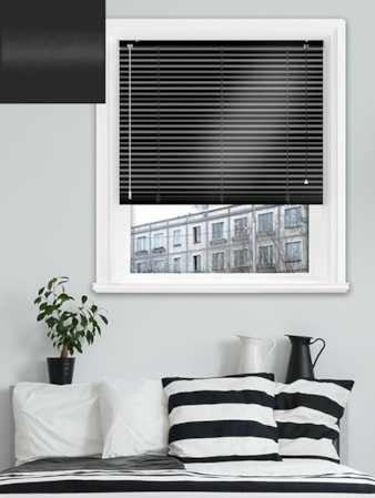 Gloss Black 25mm Aluminium Venetian Blind Gloss Black 25mm Aluminium Venetian Blind