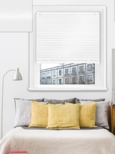 Gloss White 25mm Aluminium Venetian Blind Gloss White 25mm Aluminium Venetian Blind