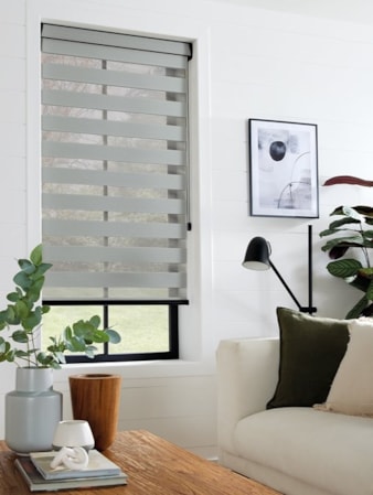 Piazza Grey Vision Day and Night Blind