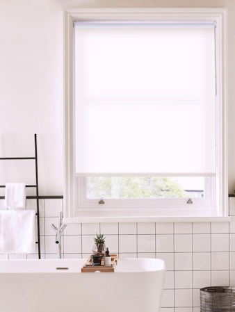 Carnation White Daylight Roller Blind Carnation White Daylight Roller Blind