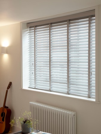 Pigeon Grey Real Wood Venetian Blind With Tapes Pigeon Grey Real Wood Venetian Blind With Tapes