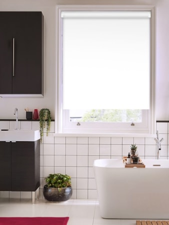 White Waterproof Bathroom Grip Fit Roller Blind White Waterproof Bathroom Grip Fit Roller Blind