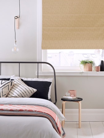 Hampton Corinthian Blackout Roman Blind Hampton Corinthian Blackout Roman Blind