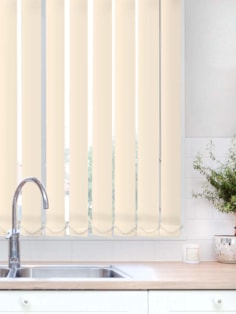 Latte Waterproof 89mm Vertical Blind Latte Waterproof 89mm Vertical Blind