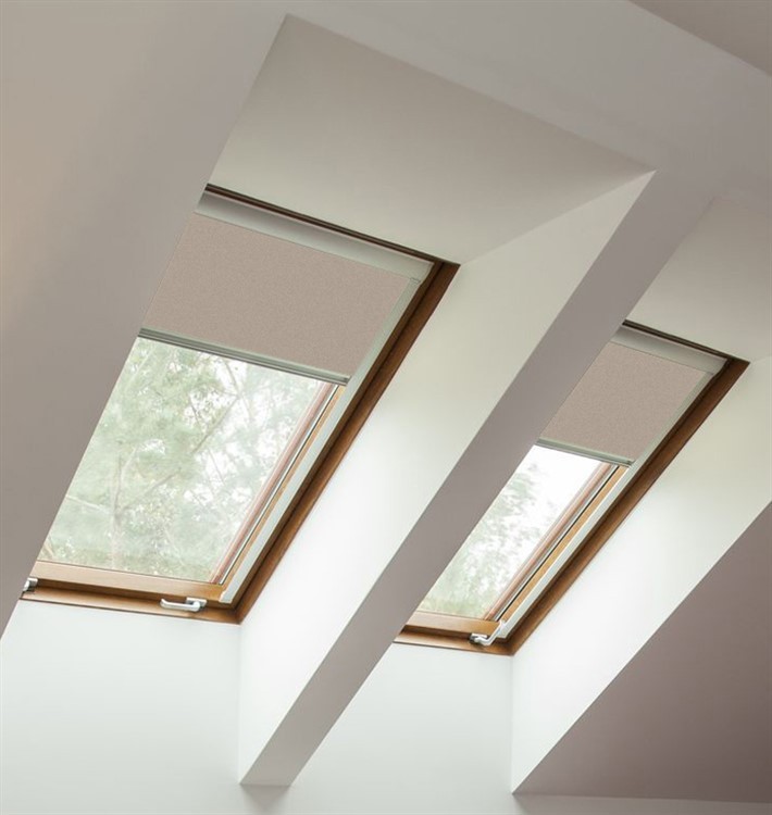 Mushroom Blackout Skylight Blind To Fit Roto Windows