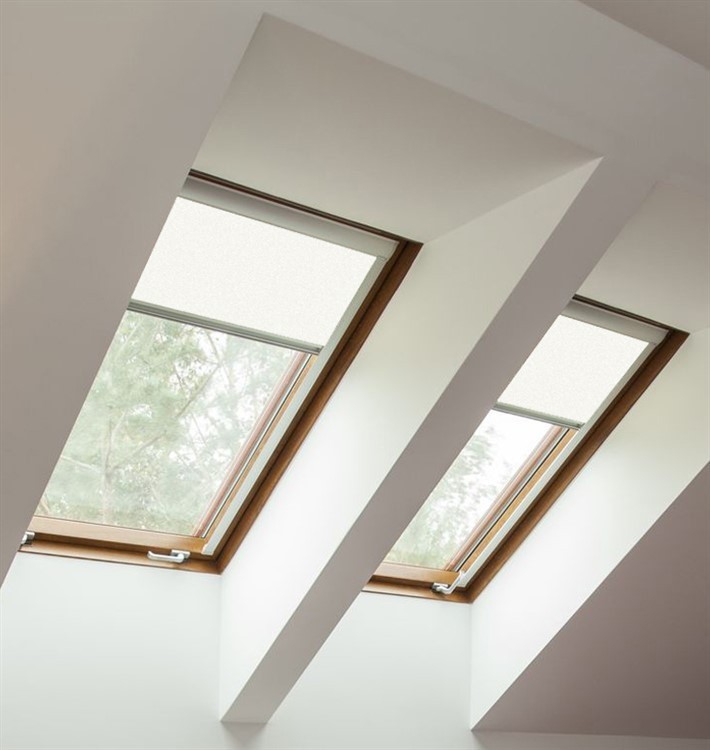 White Blackout Skylight Blind To Fit Roto Windows