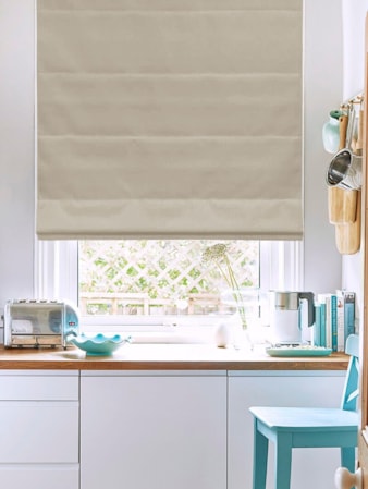 Manhattan Pale Grey Roman Blind Manhattan Pale Grey Roman Blind