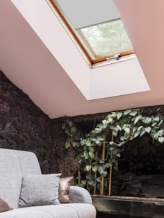 Classic Alaskan Husky Blackout Skylight Blind To Fit RoofLite Windows Classic Alaskan Husky Blackout Skylight Blind To Fit RoofLite Windows