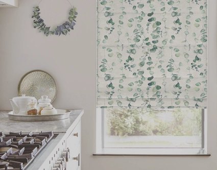 A beautiful collection of linen roman blinds made from a no-crease linen and polyester blend fabric